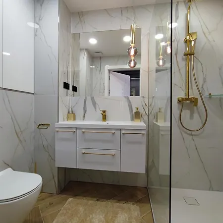 Z Jacuzzi Na Wylacznosc Dolina Baryczy *